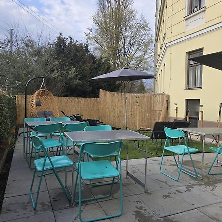 Loevly Shared 6Br With Garden Near Danube & Millenium City Viena Exterior foto