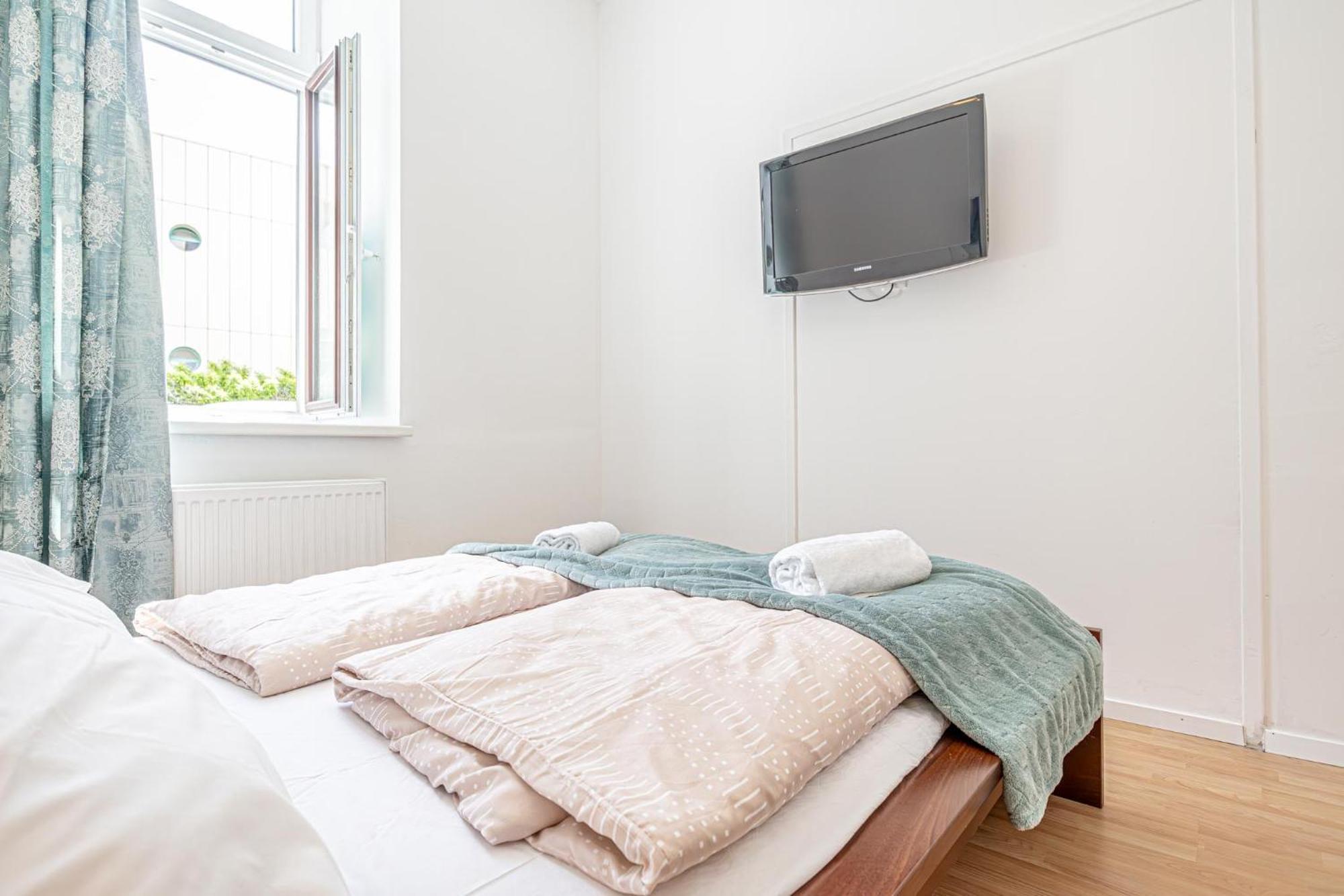 Loevly Shared 6Br With Garden Near Danube & Millenium City Viena Exterior foto