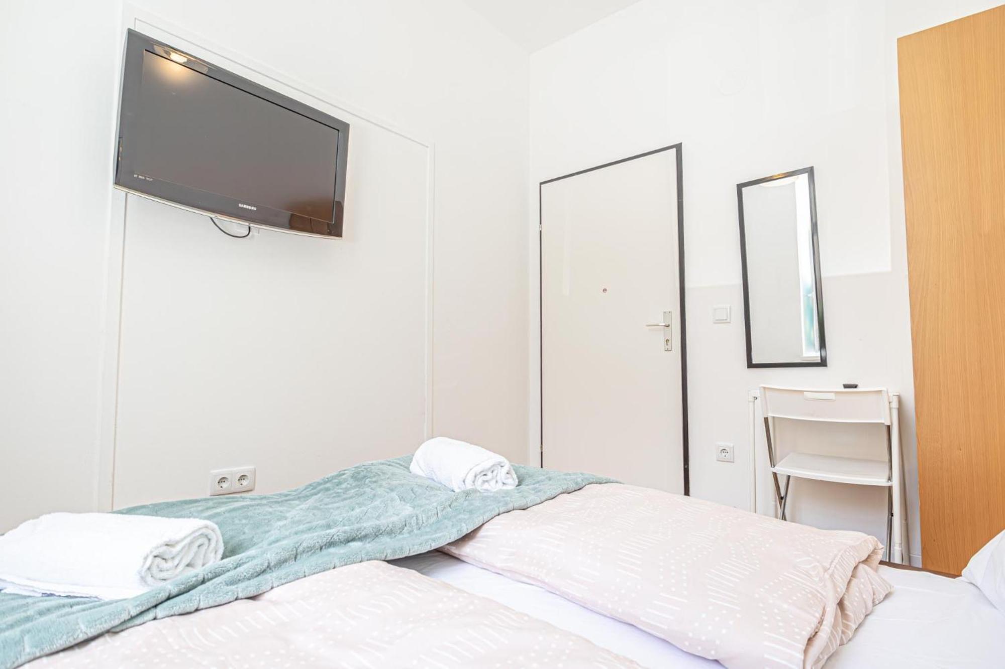 Loevly Shared 6Br With Garden Near Danube & Millenium City Viena Exterior foto