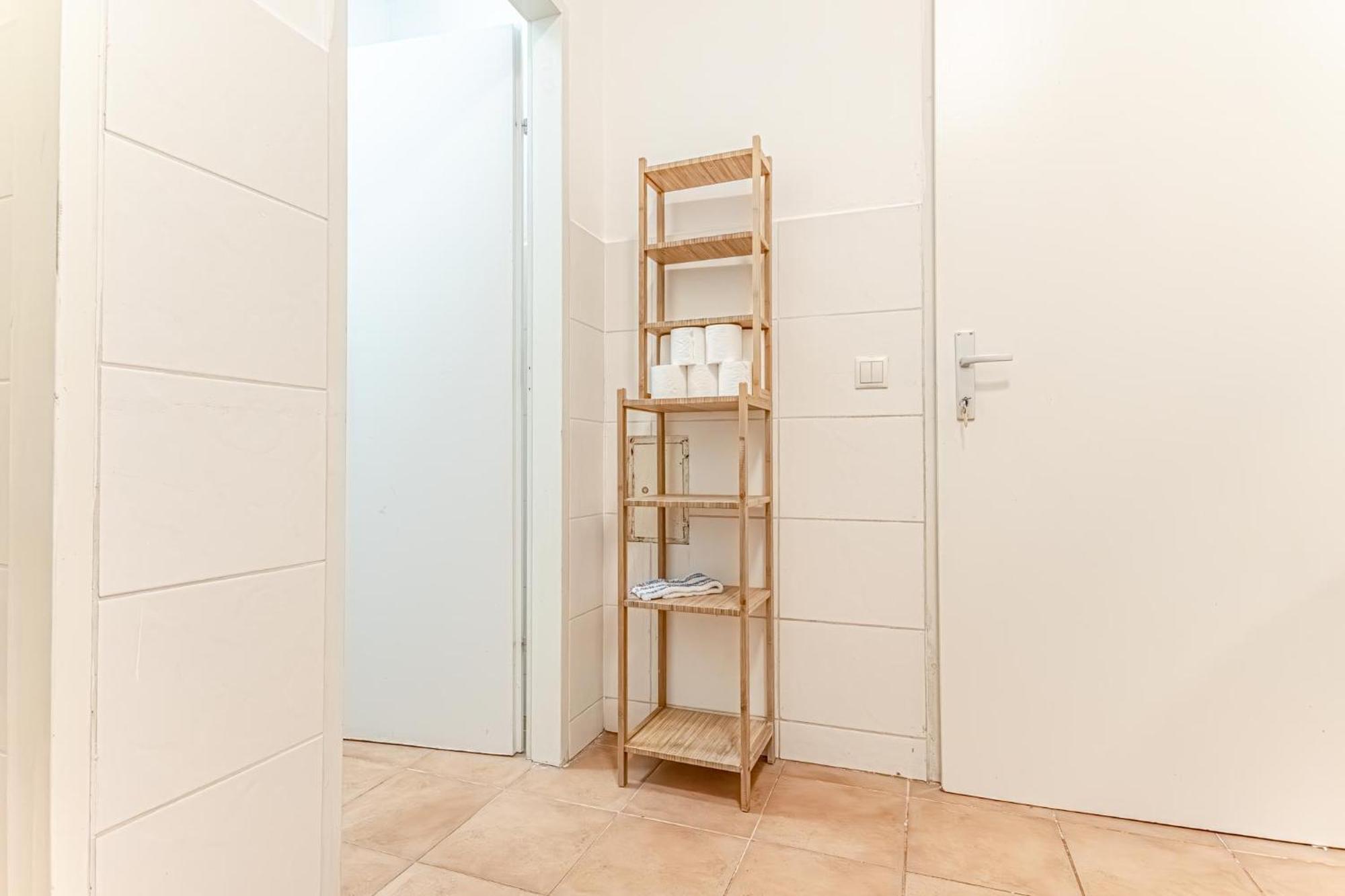 Loevly Shared 6Br With Garden Near Danube & Millenium City Viena Exterior foto