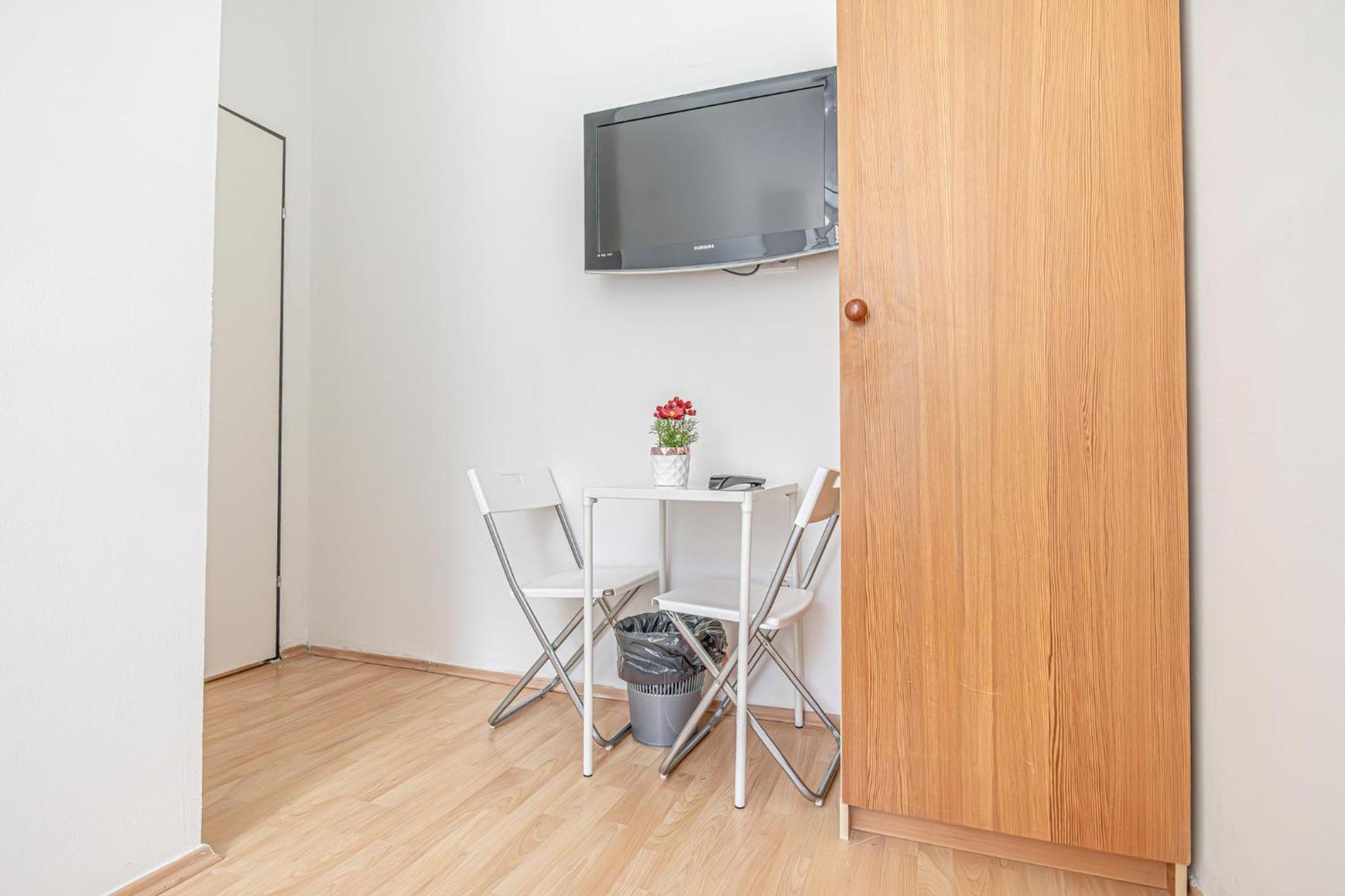 Loevly Shared 6Br With Garden Near Danube & Millenium City Viena Exterior foto