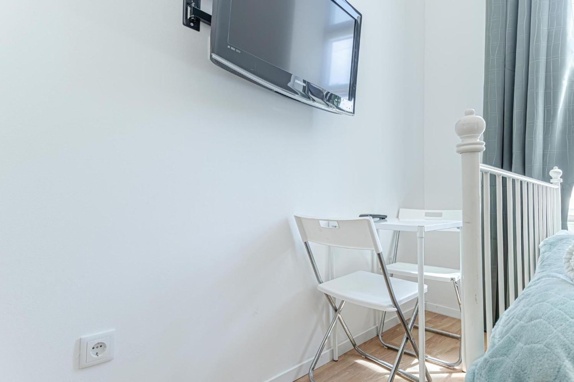 Loevly Shared 6Br With Garden Near Danube & Millenium City Viena Exterior foto