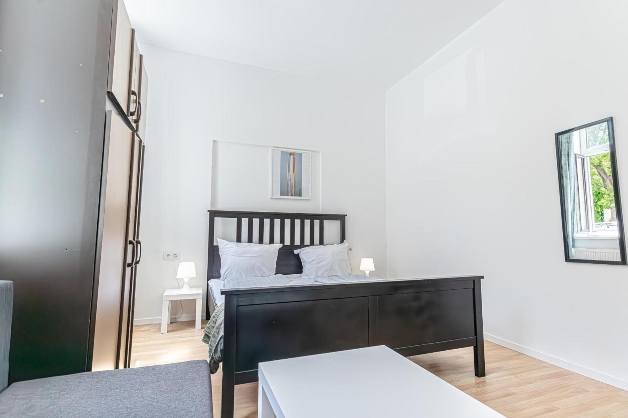 Loevly Shared 6Br With Garden Near Danube & Millenium City Viena Exterior foto
